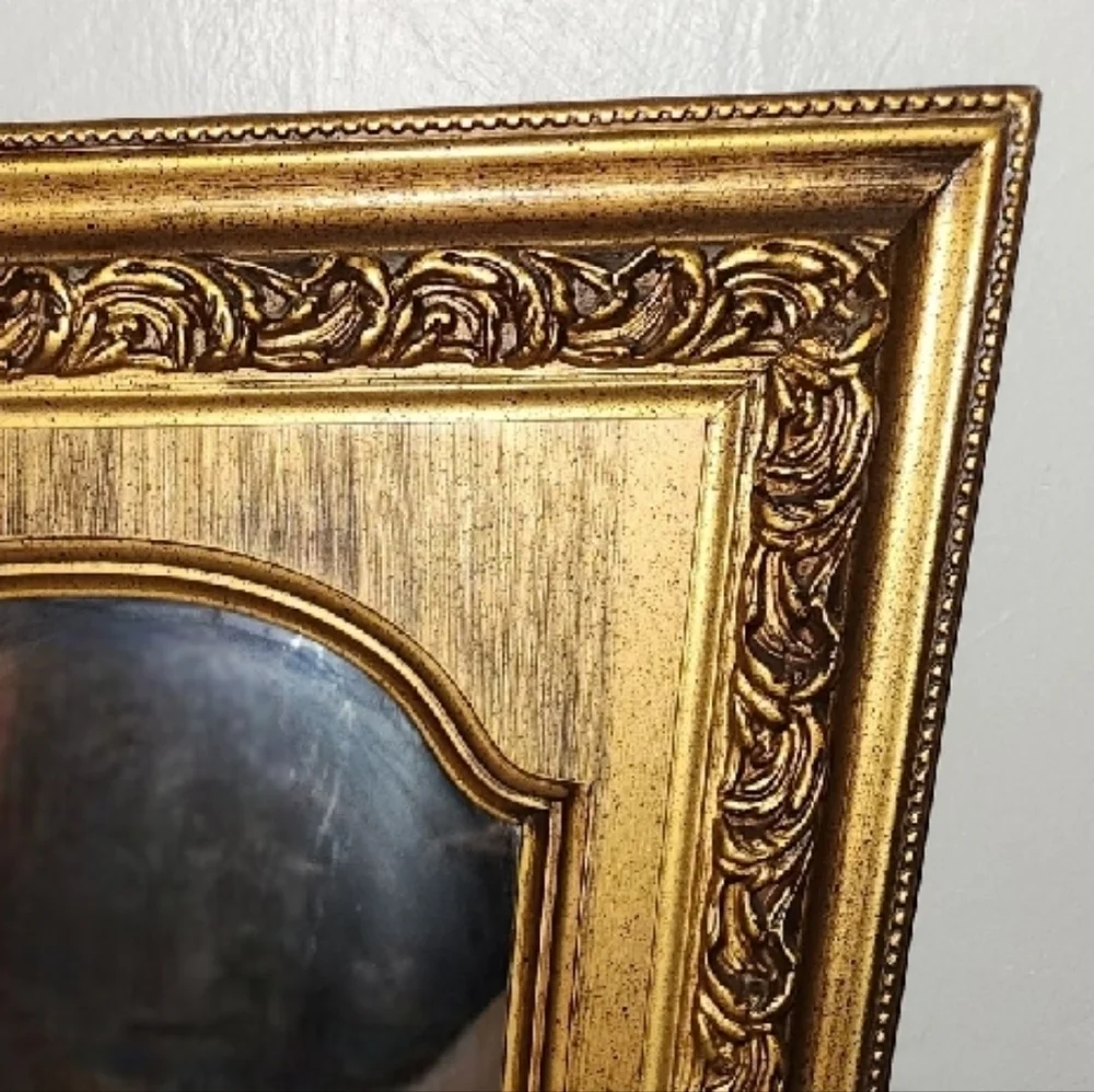 Vintage 1950s 1960s Carved Wood Gold LGilt Framed Accent Mirror